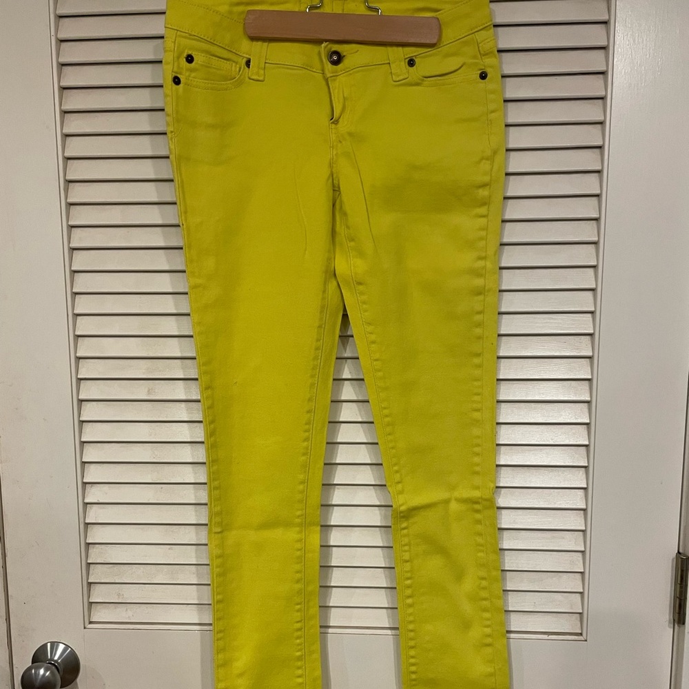 dELiA*s - Britt Stretchy Skinny Jean